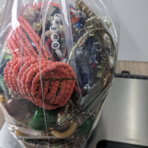 1076 Wearable/Sellable Jewelry Lot 4-5lbs Mixed Lot Free Shipping - Picture 4 of 5